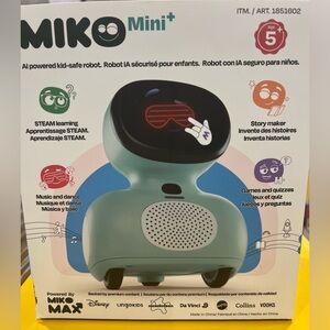 Mini+ Kids Learning Robot - Seafoam Green